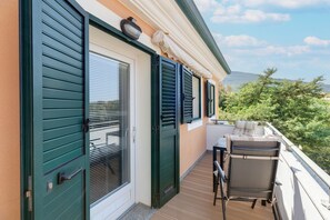 Property grounds - Pool, air conditioning, parking (Valledoria)