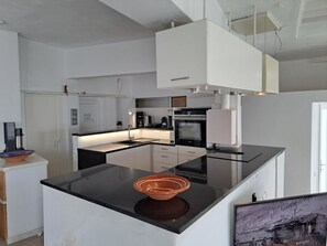 Private kitchen - Sunset villa-Infinity pool-spa- Boule (Paros)