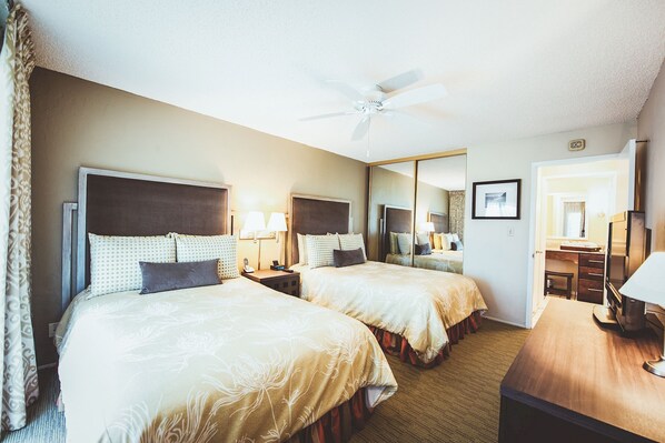 Room - Garden View 1BR Suite with Outdoor Swimming Pool & Parking Included (Kapaʻa)