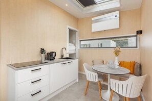 Coffee/tea maker, fridge, stovetop, cookware/dishes/utensils - Stay with Sea View in Zandvoort (Zandvoort)