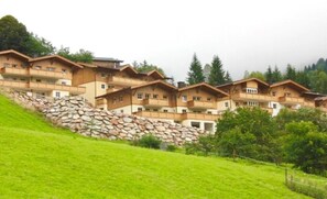 Exterior - Mountain Apartment in Saalbach for 8 (Saalbach Hinterglemm)