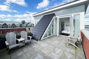 Patio / Balcony - Waterfront Home w/ Terrace for 6 (Uitgeest)