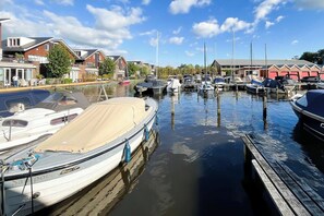 Immediate Surroundings [summer] (<1 km) - Waterfront Home w/ Terrace for 6 (Uitgeest)