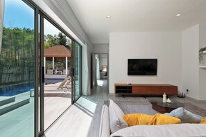 Living area - Suksan | Naiharn beach | 4-bedroom Pool Villa (Rawai)