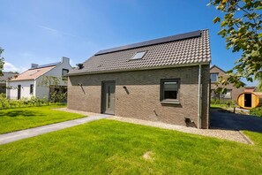 Exterior - Coastal Home with Sauna for 6 (Sint Maarten)