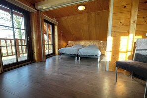 2 bedrooms, travel cot, free WiFi - Villa with Sauna & Tub (Den Ham)