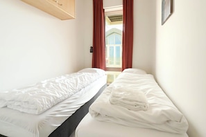 Bedroom - Premium Beachfront Villa with Balcony (Egmond aan Zee)