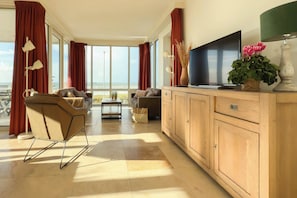 Living Room - Premium Beachfront Villa with Balcony (Egmond aan Zee)