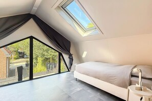 2 Schlafzimmer, Reisekinderbett, kostenloses WLAN