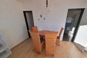 Dining - Familienappartement Manuel mit Pool und Sauna (Freyung)