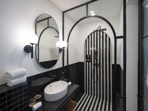 Kamar Double Deluks, balkon | Kamar mandi