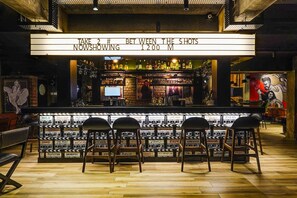 Bar (in der Unterkunft)