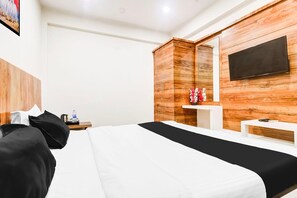 Room - Hotel O Jawahar Marg Formerly Hotel Virat (Indore)