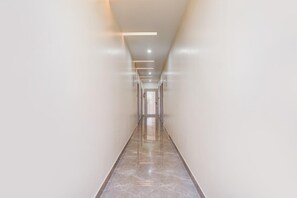 Interior - Super Townhouse Bhangagarh Bus Terminal (Guwahati)