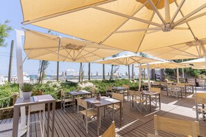 Outdoor dining - Vigna Sul Mar Family Collection (Lido di Pomposa)