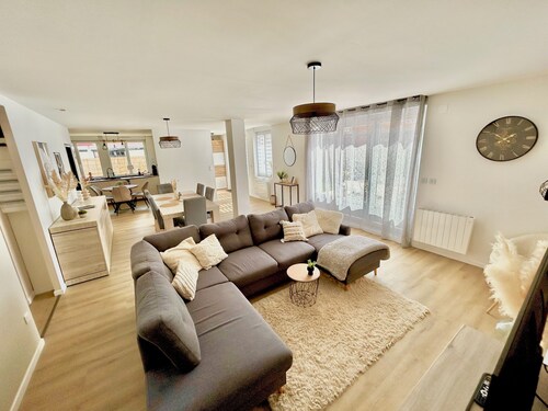 La Parenthèse Dunkerquoise : Appt luxe, balnéo, jardin, garage privé & wallbox