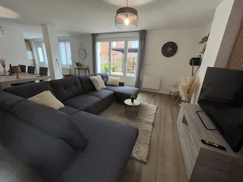 La Parenthèse Dunkerquoise : Appt luxe, balnéo, jardin, garage privé & wallbox