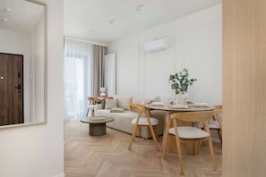 Dining - Modern Apartment | Balcony, Parking, Gym (Katowice)