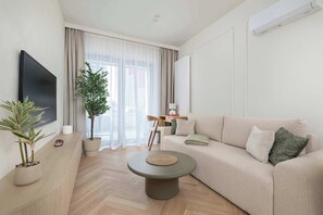 TV, offices - Modern Apartment | Balcony, Parking, Gym (Katowice)