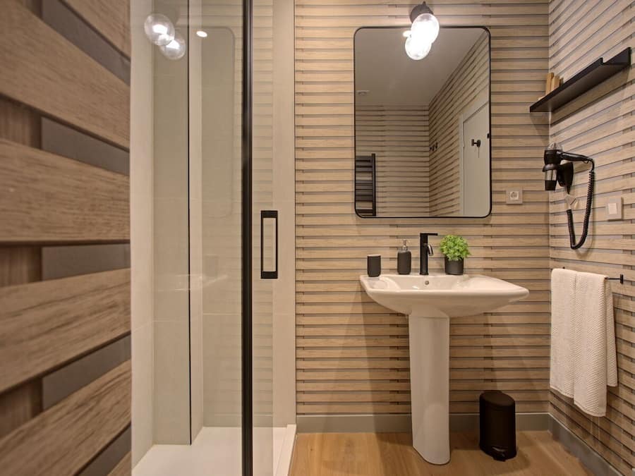 Superior Double Room | Bathroom