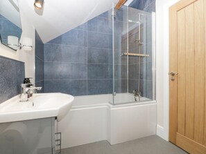 Shower - The Old Chapel, Dorstone (Hereford)