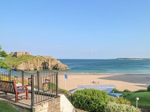 Beach - Cambrie: A Cozy Retreat in Tenby (Tenby)