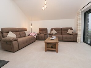 Living area - Apple Tree Barn is in Cumbria. (Dalton-in-Furness)