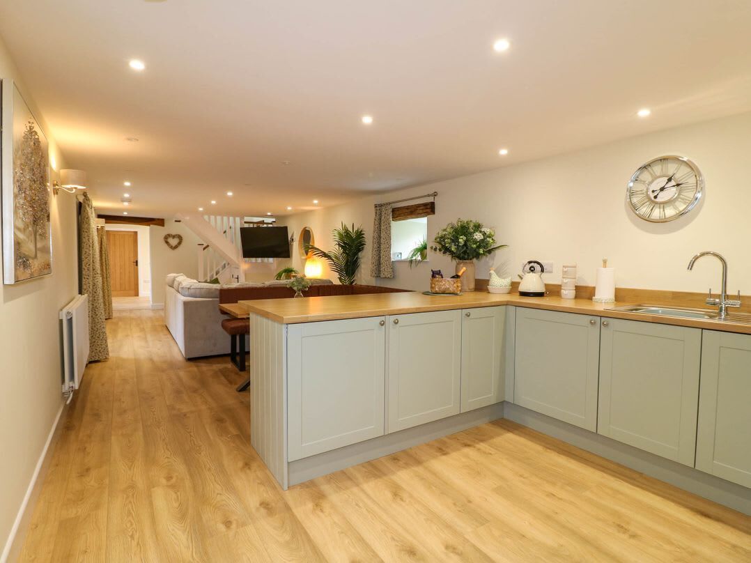 The Long Barn, Alton - Leek