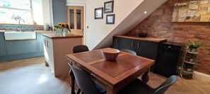 Dining - Courthouse Cottage, Eckington. (Sheffield)