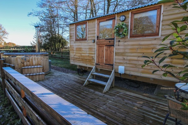 The Oak Hut