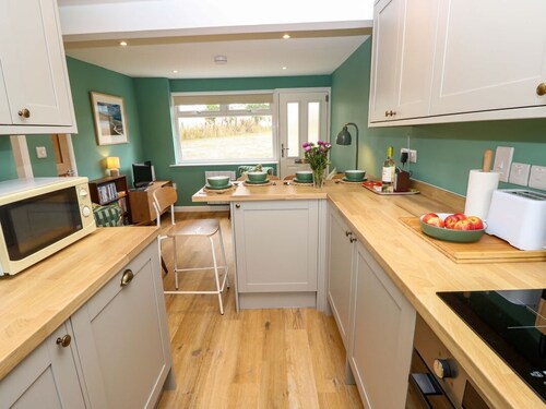 Charming Downs View Chalet in Sandown Bay