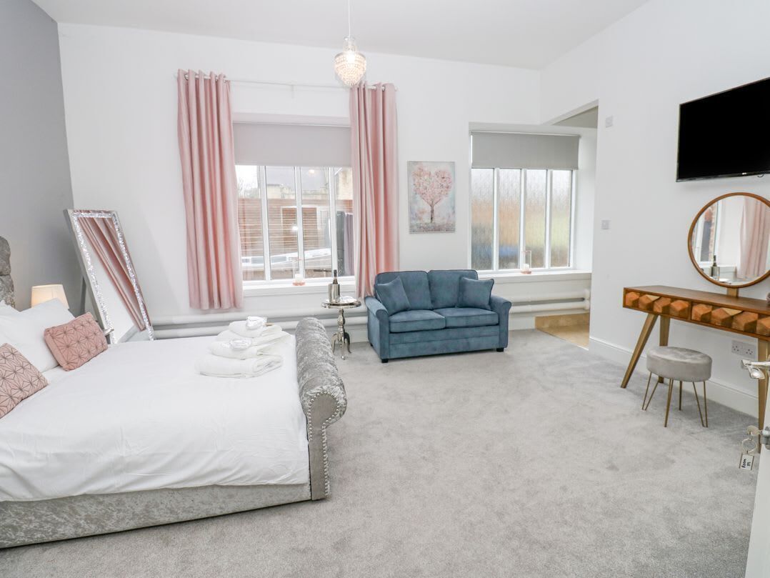 5 bedrooms, WiFi