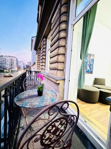 Simple Private Room Steps from Augarten