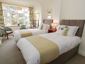 Room - Cedar Gardens, Llanbedr-Dyffryn-Clwyd (Ruthin)