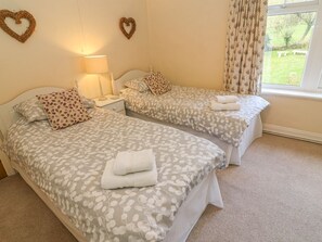 3 bedrooms, WiFi - Fellside, Appletreewick (Skipton)