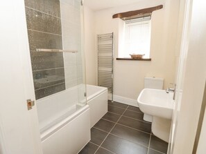 Shower - Katie's Cottage, Skipton (Skipton)