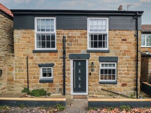 Exterior - 15 High Street Burniston 3-bed (Scarborough)