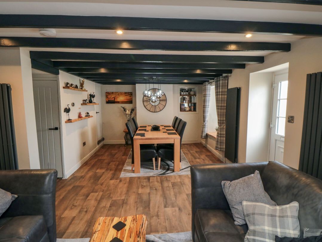 15 High Street Burniston 3-bed - Ravenscar
