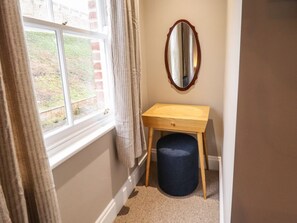 Interior - 17 Union Road House, Lincoln. (Lincoln)