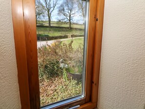 Interior - SLADE TOPS, dog friendly, woodburner, Ilam (Ashbourne)