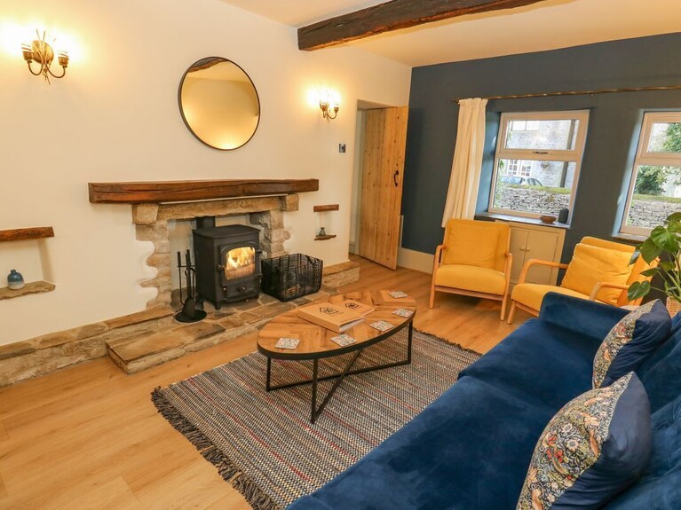 Flora Cottage, Is In Tideswell - Castleton