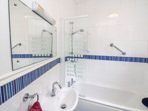Shower - Steps Cottage, North Yorkshire (Whitby)