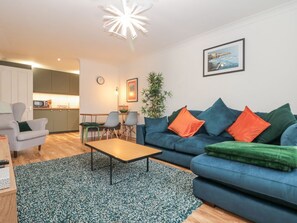 Living area - 15 Turnbull Court, Whitby (Whitby)
