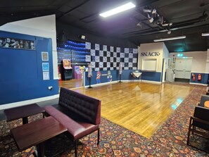 Games room - Watersmeet - 85 @ Park Avenue Holiday Village (Sheerness)