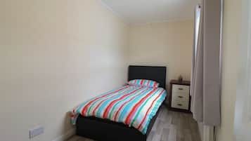 Cottage | 2 bedrooms, individually decorated, individually furnished