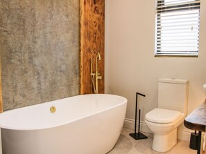 Shower - Meadow View, Meifod, Powys (Meifod)