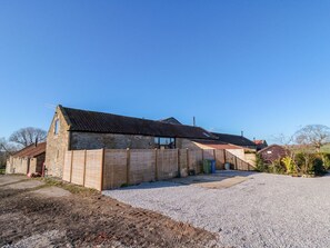 Property grounds - The Old Workshop, Scarborough (Scarborough)