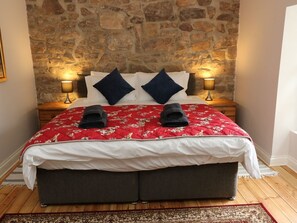 WiFi - Riber View: A Scenic Retreat (Matlock)