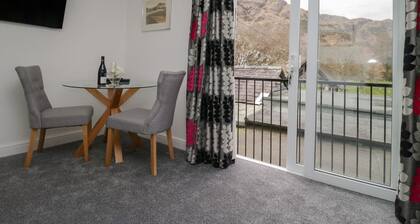 Yewdale View Apartment, 1 bed.