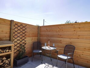 Outdoor dining - The Stables, Hereford (Hereford)